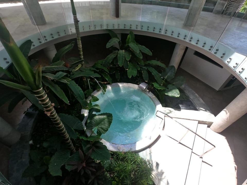 Hot Spring Bath, Hot Tub