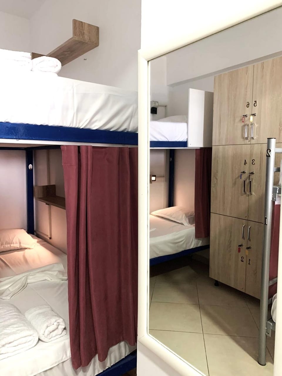 Bed, bunk bed