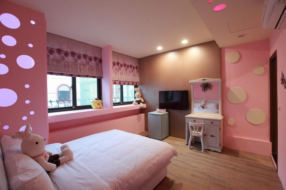 Photo of the whole room