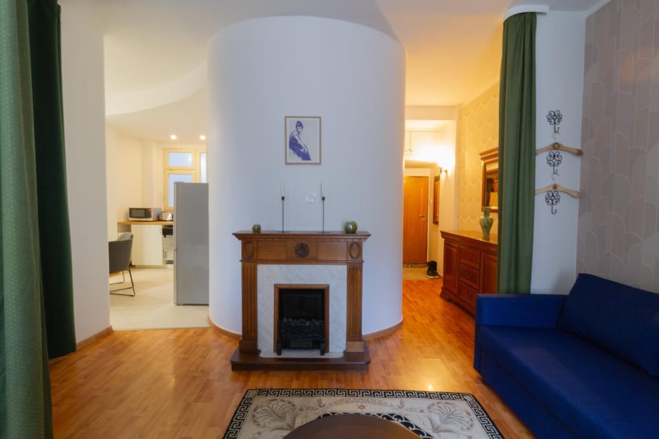 Living room, flat iron