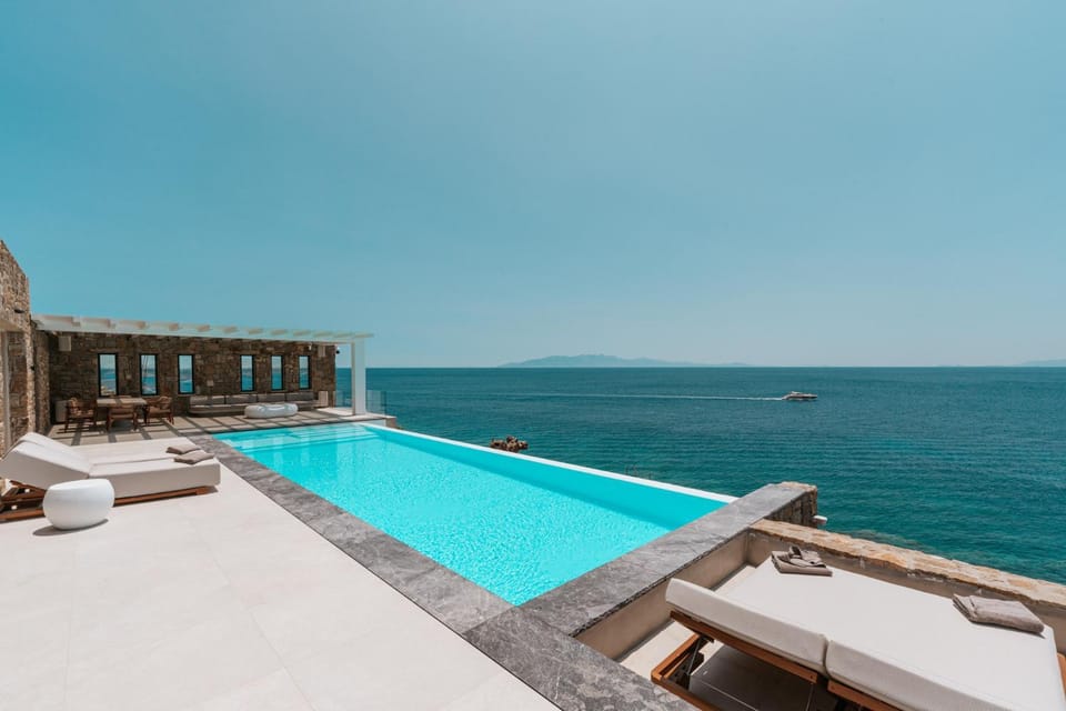Natural landscape, View (from property/room), Balcony/Terrace, Pool view, Sea view, Swimming pool, sunbed