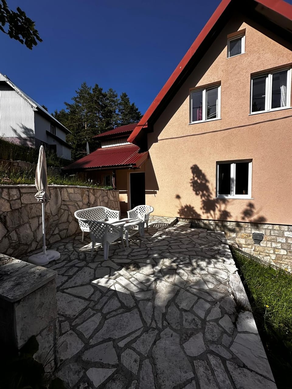 Guest House Dzakovic Stana Bed and Breakfast in Montenegro