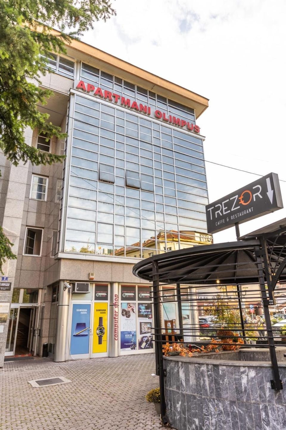 Property building, Location