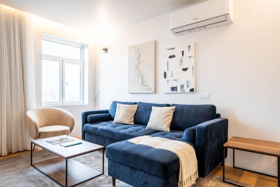 Living room, Seating area, air conditioner
