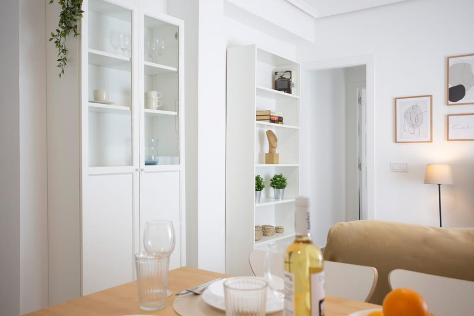 Living room, Dining area