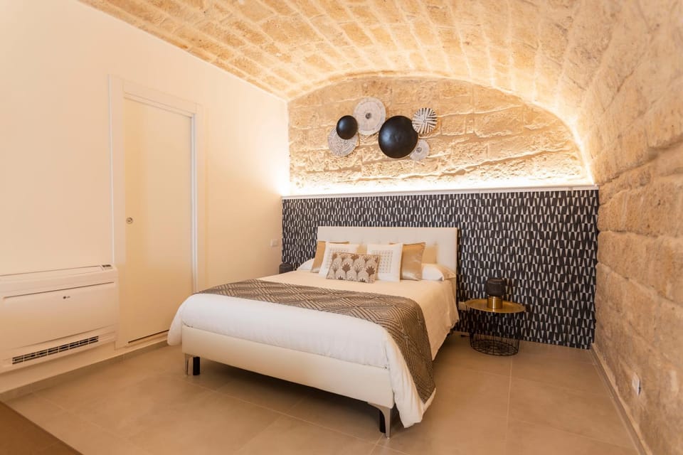 Bed, air conditioner