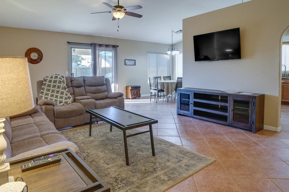 Pet-Friendly Yard! Home Near State Farm Stadium House in Glendale