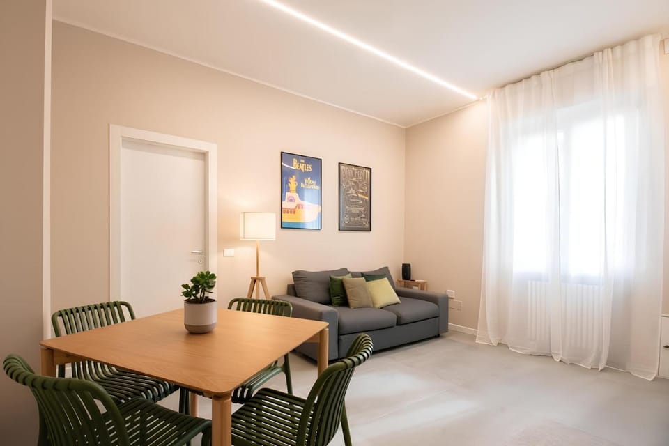 TV and multimedia, Living room, Seating area, stove