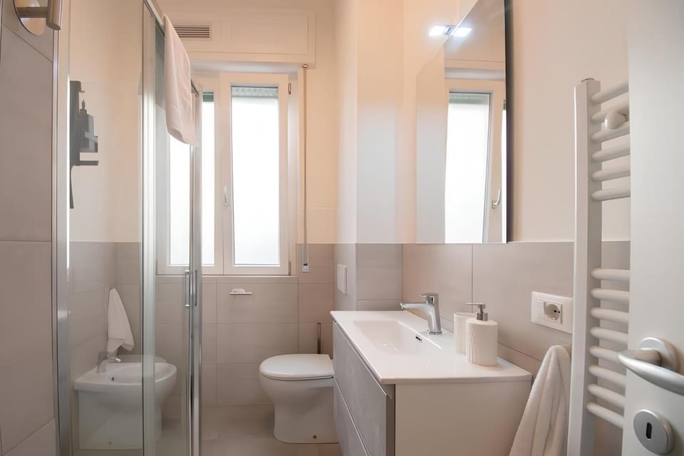 Shower, Toilet, Bathroom, bidet