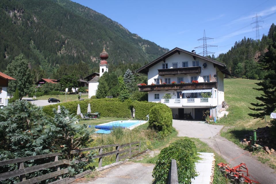 Property building, Pool view