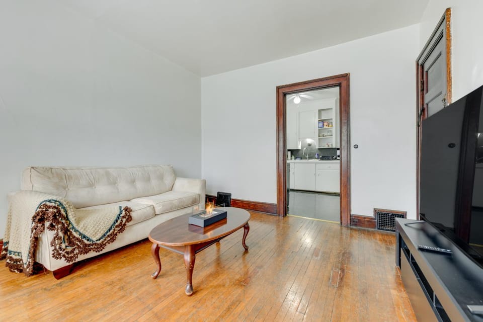 Charming Buffalo Apartment: 2 Mi to Downtown Apartment in Buffalo