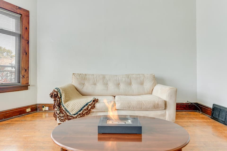 Charming Buffalo Apartment: 2 Mi to Downtown Apartment in Buffalo