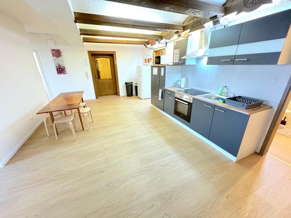 Dining area, kitchen