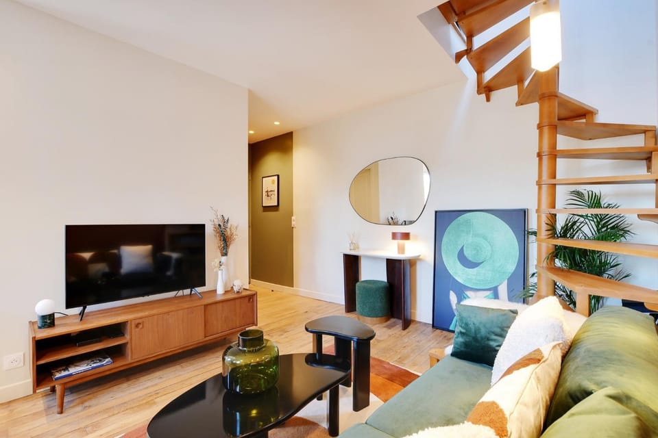 TV and multimedia, Living room, Seating area