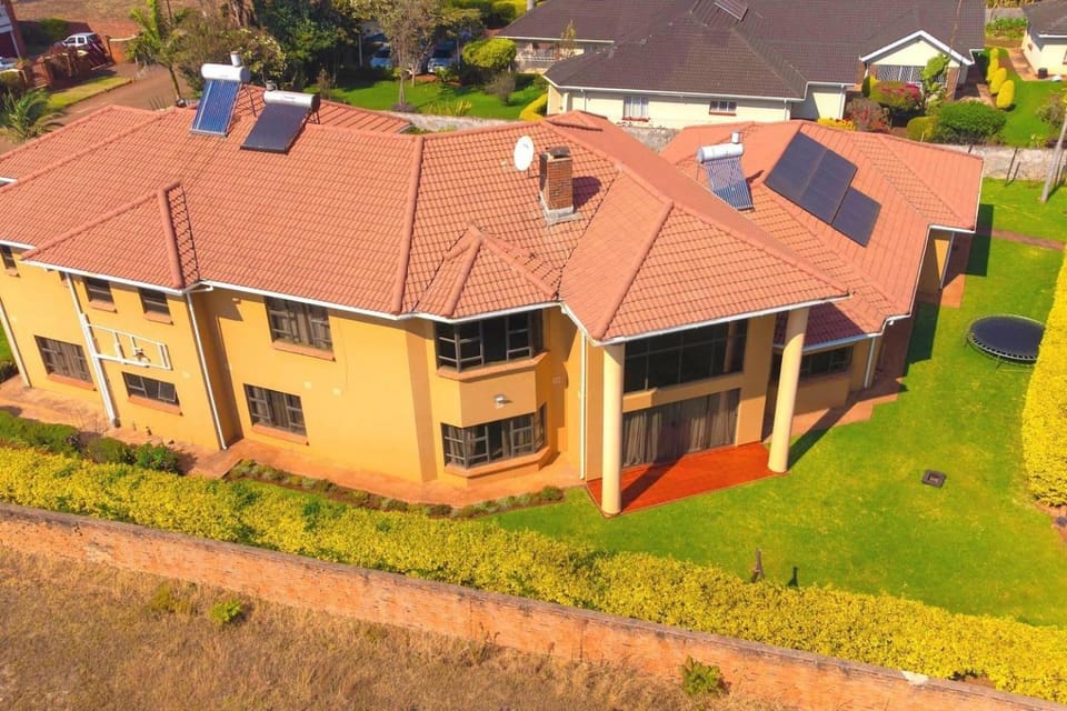 Mount Pleasant - Luxurious 4-Bed Villa Villa in Harare