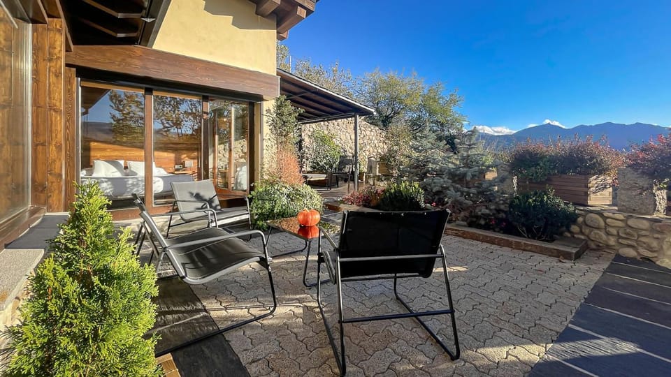 Cal Gatesques 4 Apartment in Puigcerdà