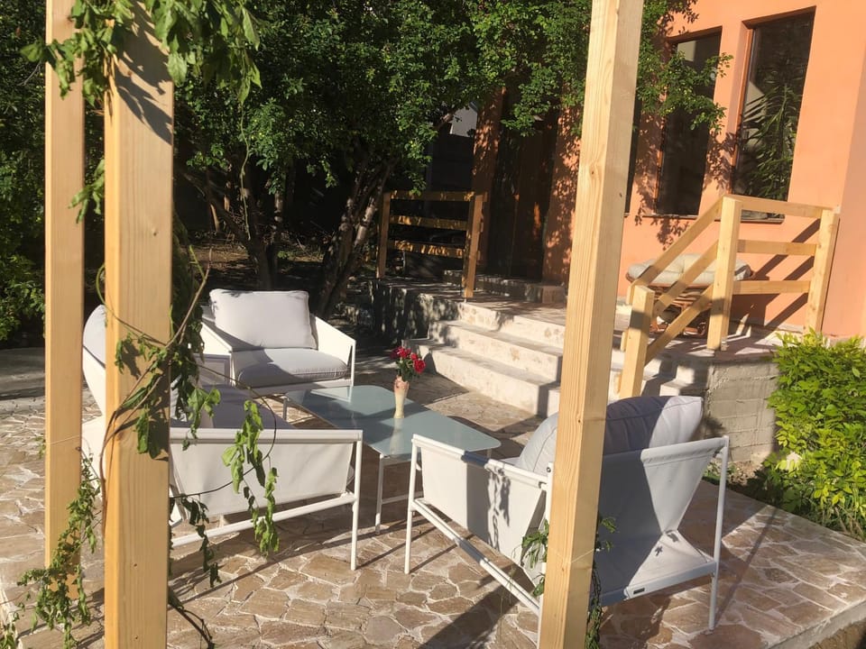 Patio, Garden, View (from property/room), Seating area, Garden view