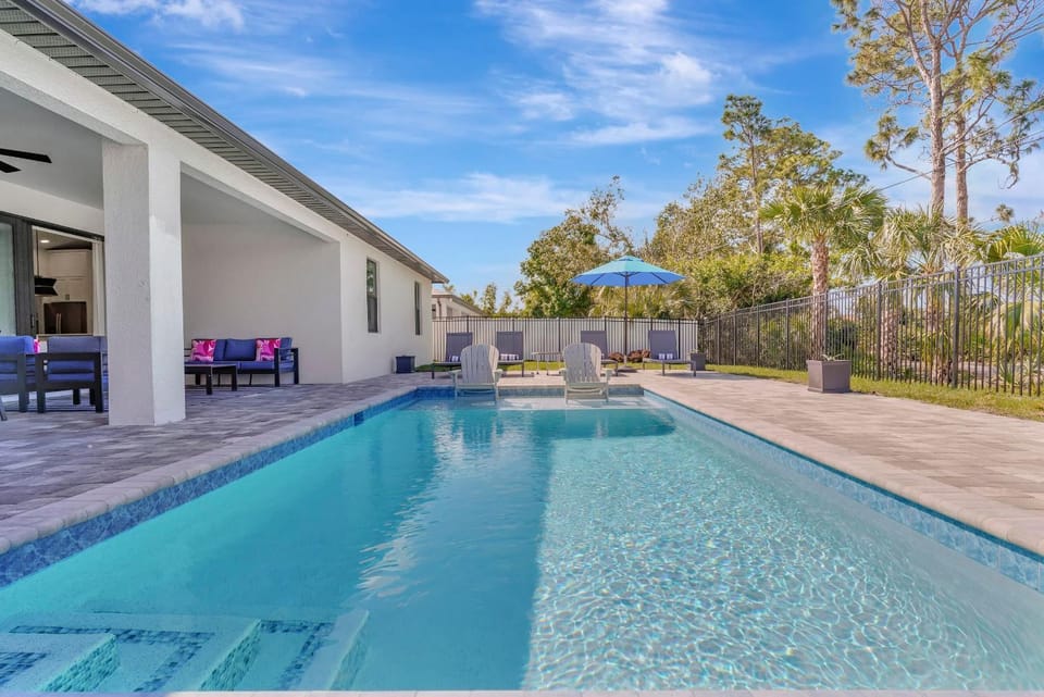 Luxury Retreat in Secret Paradise House in Estero