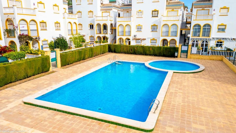 Pool view, Swimming pool, Swimming pool