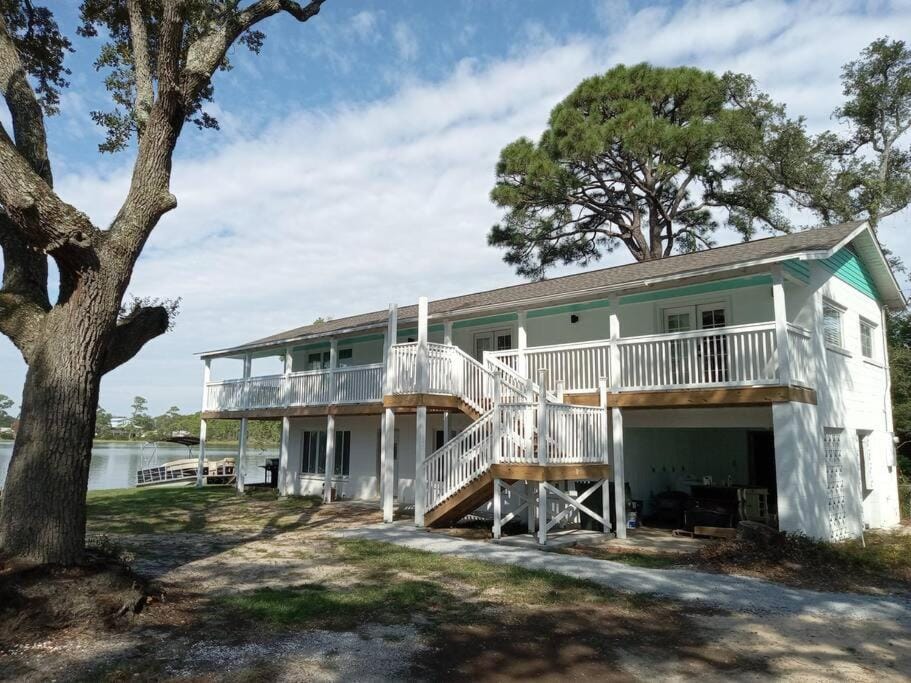 Studio with Private Beach on Bayou Grande Apartment in Pensacola Beach