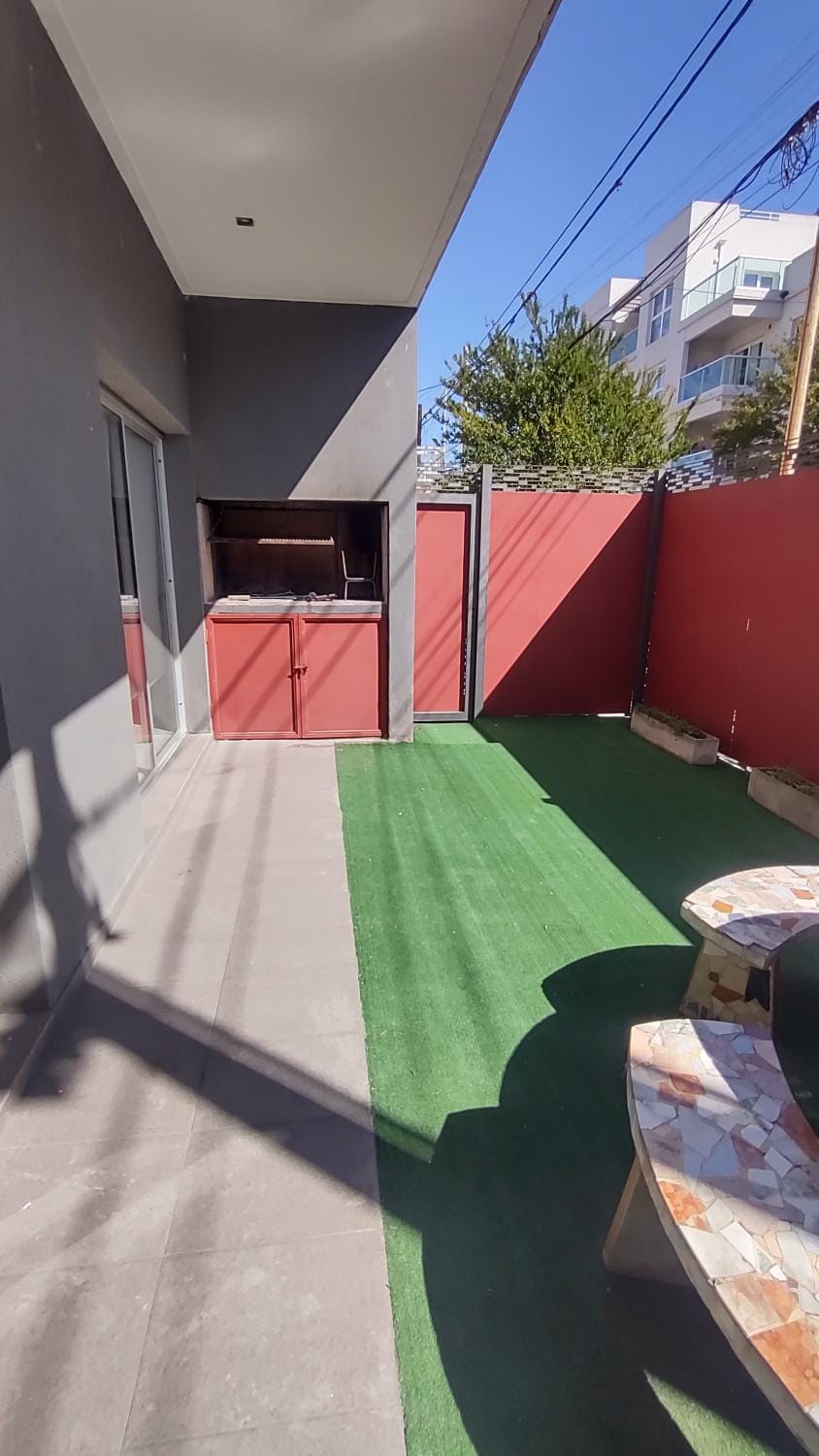 Patio, Off site, Day, BBQ facilities, Garden