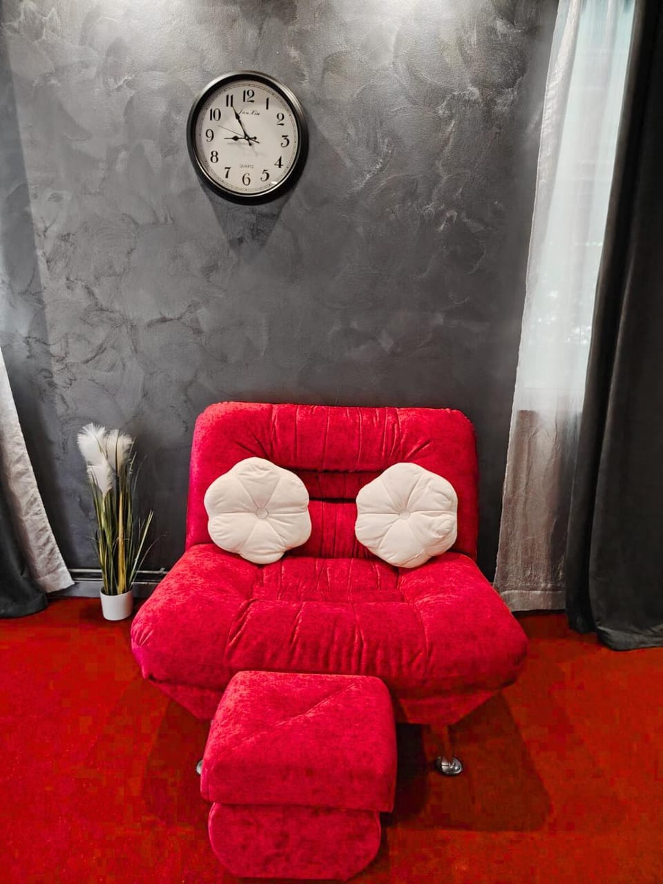 Skitnica Red door Apartment in Hungary