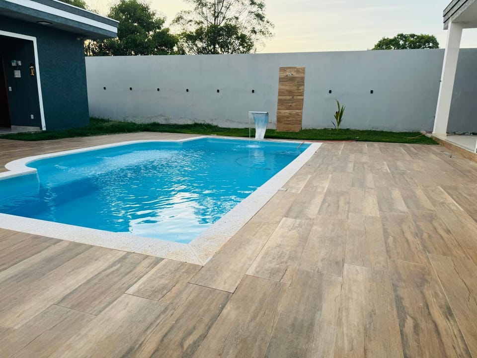Linda casa em condomínio House in State of São Paulo