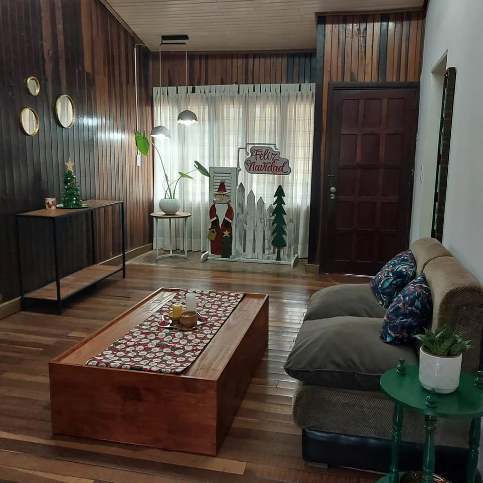 La esquina House in Misiones Province, Argentina