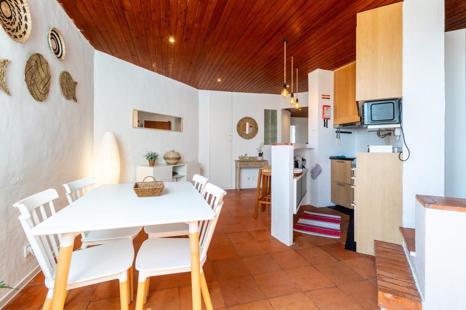 Muito acolhedor com vista de mar Apartment in Lisbon District