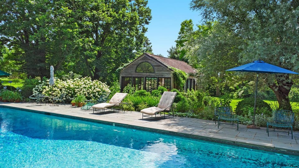 Stunning Cottage in Famous KY Garden -Sleeps 2 Apartment in Jefferson County