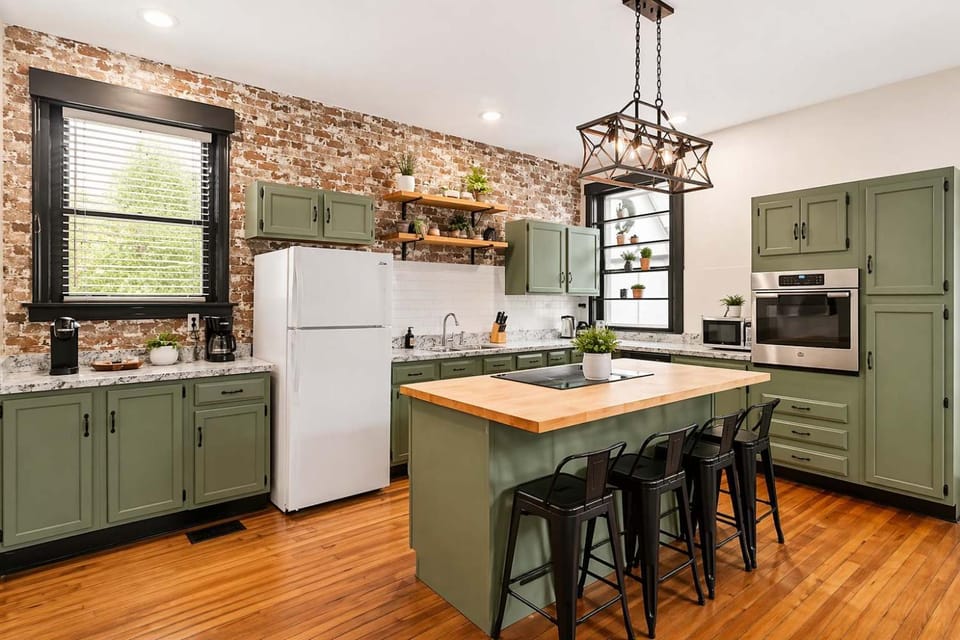 Cozy Home near Downtown - Close to Nulu - Sleeps 6 House in Jefferson County