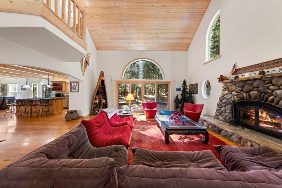 Fox Crossing at Tahoe Donner by Tahoe Getaways - 3BR Vacation Rental w Forested Views & HOA Amenities! House in Truckee