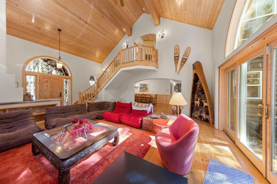 Fox Crossing at Tahoe Donner by Tahoe Getaways - 3BR Vacation Rental w Forested Views & HOA Amenities! House in Truckee