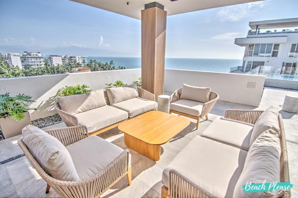 Mina Bucerias Golden Zone - 1 Block to Beach Apartment in Bucerias