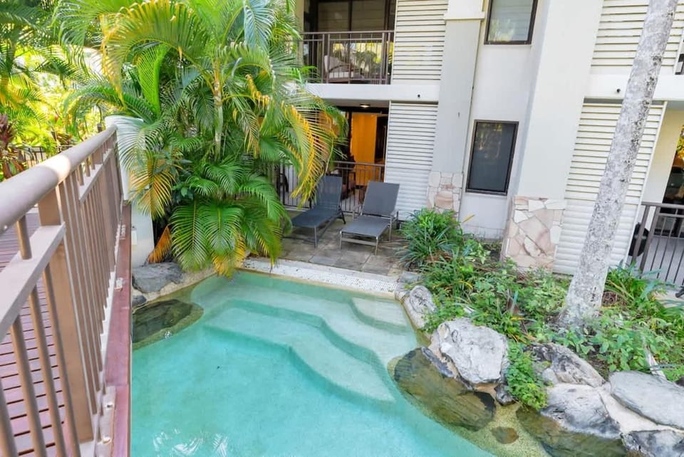 Swim-out Tropical Haven at Temple Resort Apartment in Port Douglas