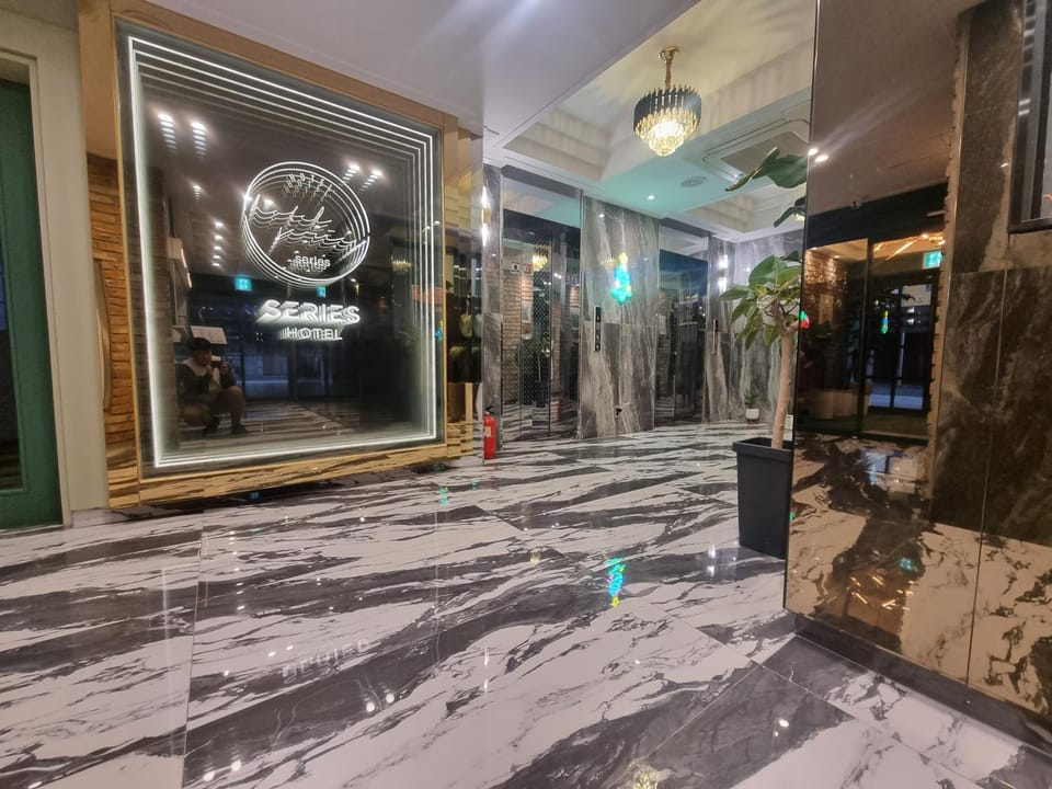 Night, Lobby or reception