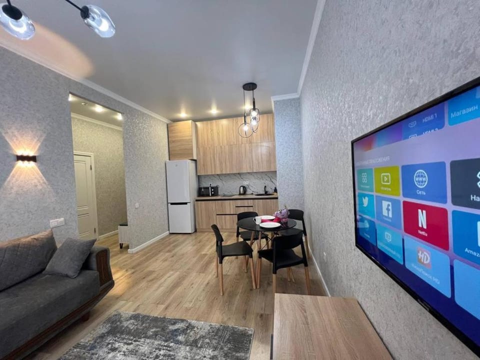 Communal lounge/ TV room, TV and multimedia, Kitchen or kitchenette, Living room, Seating area, Dining area, Evening entertainment, minibar, stove
