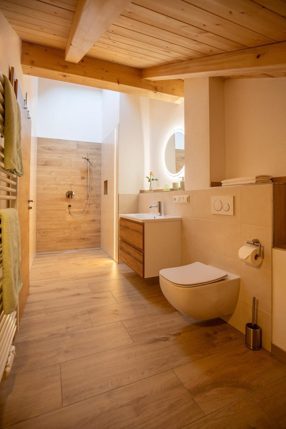 Shower, Toilet, Bathroom, Bath, towels
