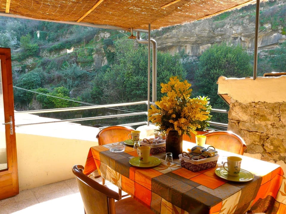 Natural landscape, View (from property/room), Balcony/Terrace