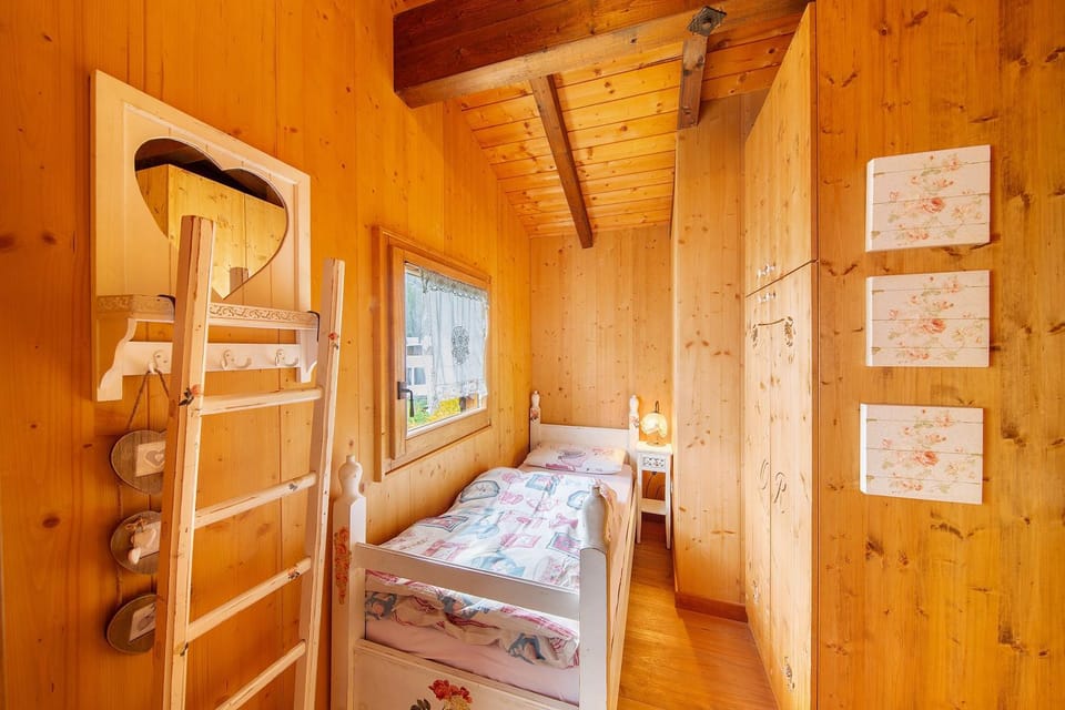 Property building, Living room, Bedroom