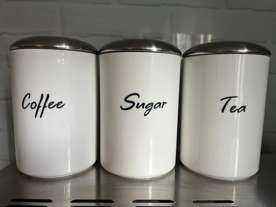 Coffee/tea facilities, Text overlay