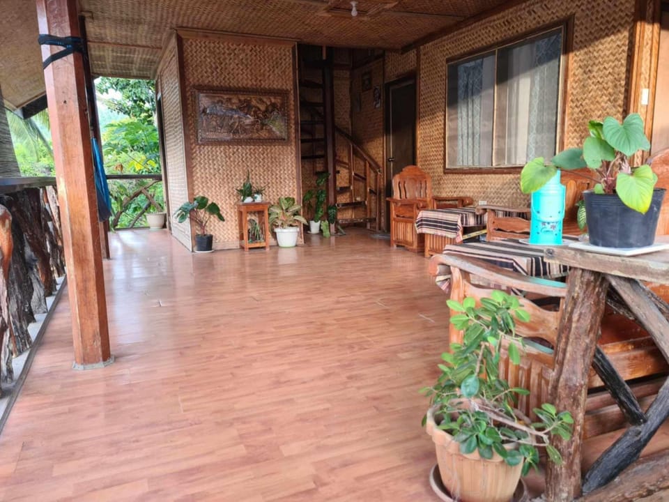 ITAYTAY INN Bed and Breakfast in San Vicente