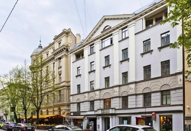 Spacious Modern 1BR 5 Min Walk to Old Riga Apartment in Riga