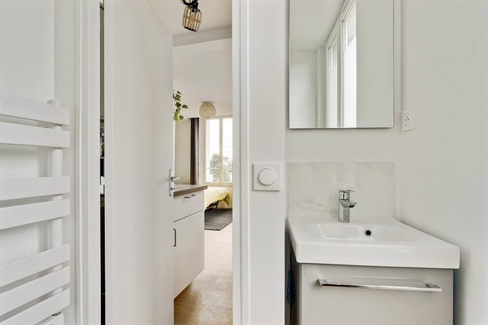 Studio Au Bord du Canal (4B) *Paris*Disney* Apartment in Chelles