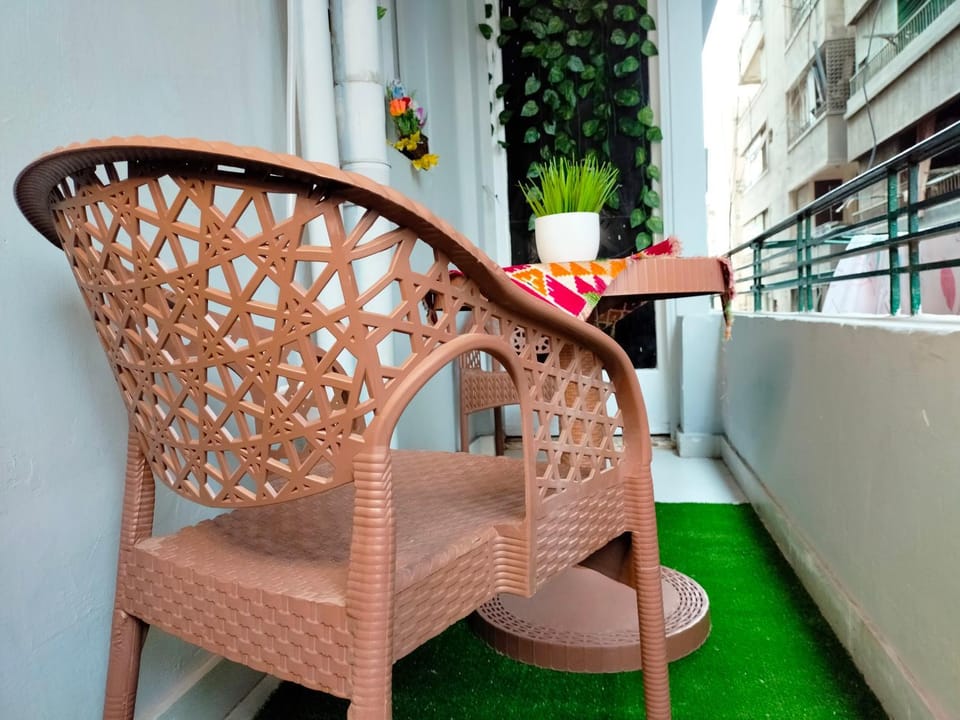 Patio, Day, View (from property/room), Balcony/Terrace, Living room, Seating area
