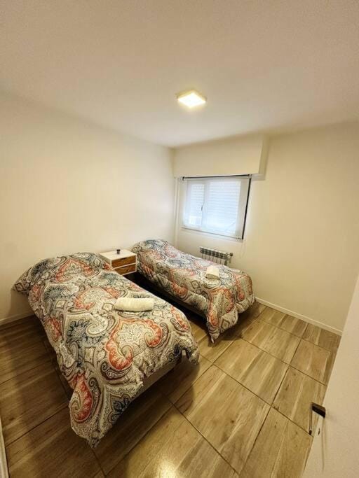 Casa impecable con Pileta, Garage House in Buenos Aires Province