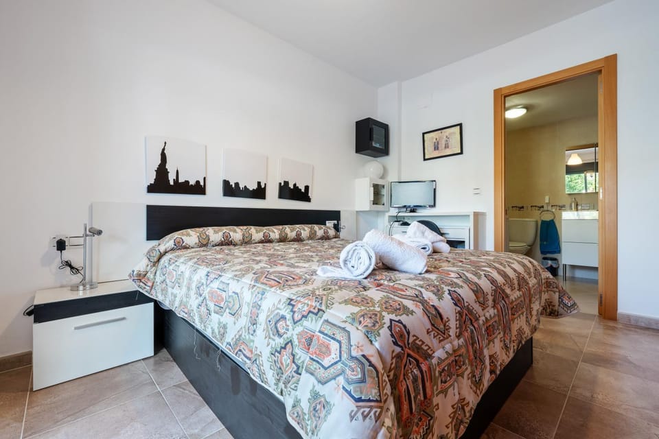 Living room, Bedroom
