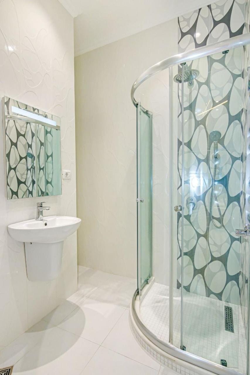 Luxury Apartment on Marioot Palace Apartment hotel in Baku