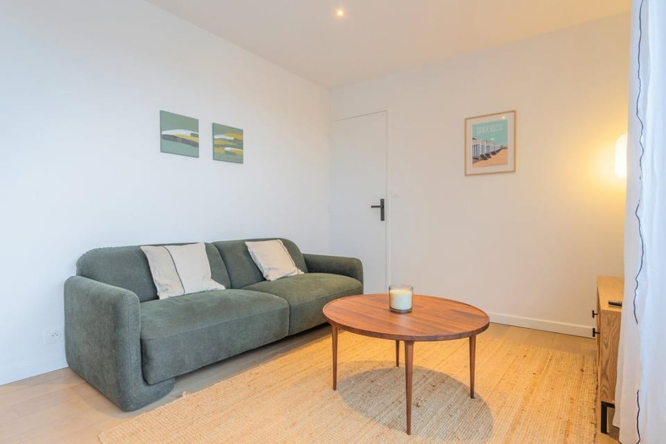 One bedroom apartment with balcony and a view Apartment in Lille
