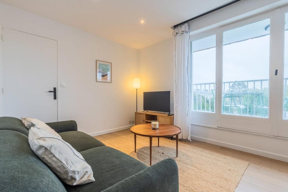 One bedroom apartment with balcony and a view Apartment in Lille